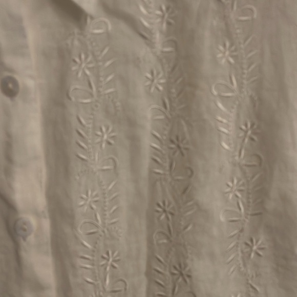 Jennifer‎ Eaen white women’s sz S short sleeve button up embroidery 💯 % RAMIE - Picture 2 of 9